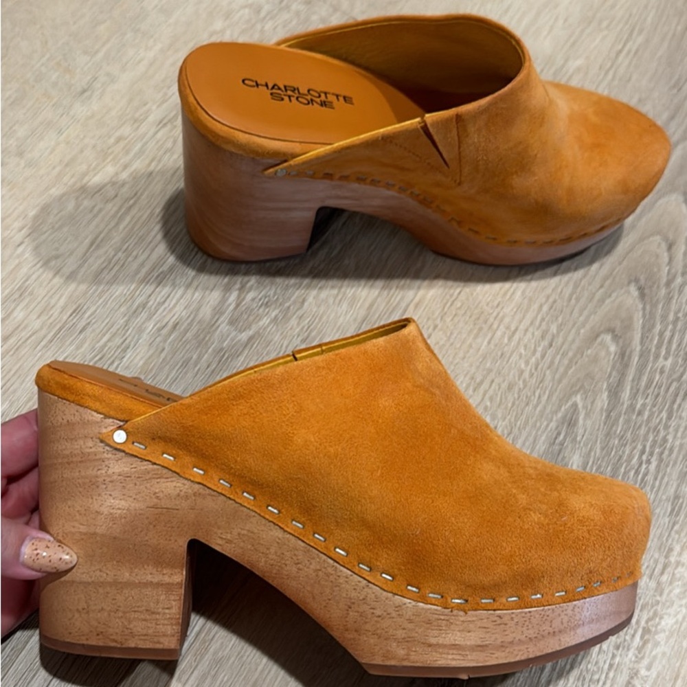 Charlotte Stone Marlo Clogs